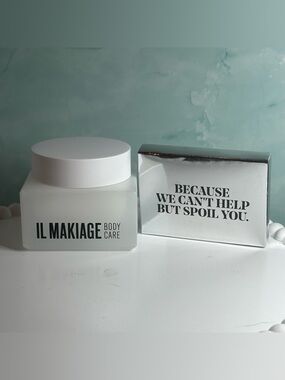 IL MAKIAGE High Profile Neck Treatment Anti Aging Firm Smooth Neck Cream NWOB